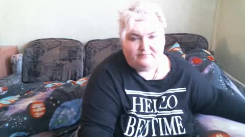 lanacat555 online show from February 19, 11:38 am