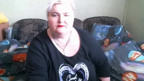 lanacat555 online show from February 26, 9:42 am