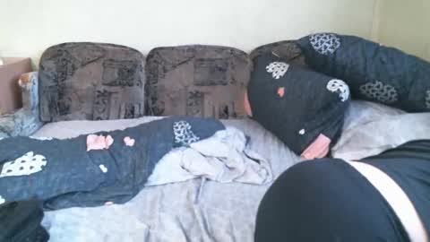 lanacat555 online show from April 1, 3:53 pm