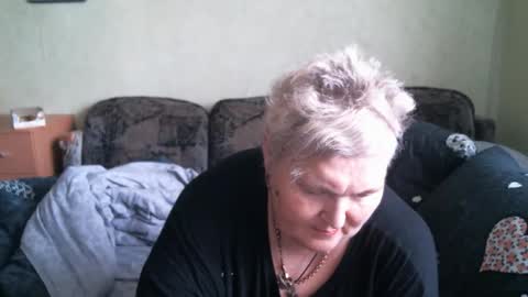 lanacat555 online show from April 4, 5:38 am