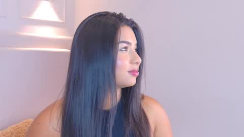 Lana online show from March 22, 1:36 pm