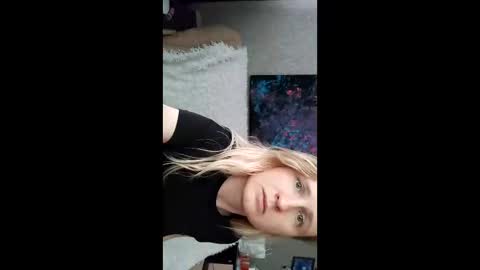 LanaviSmith online show from June 3, 6:27 am