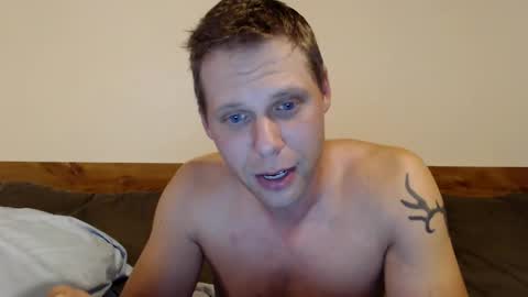 Snapshot of lancehardin chatting on September 15, 12:10 am Lance online show from September 15, 12:10 am