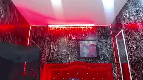 Lancelot Benwick online show from February 28, 3:59 am