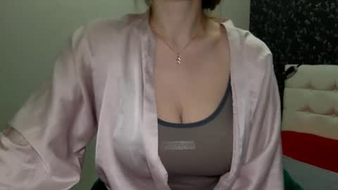 langoria online show from March 1, 4:22 pm