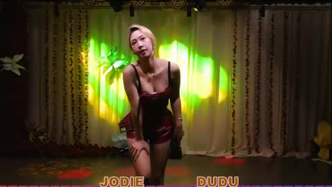 lankwaifong_cindy online show from April 15, 2:51 am