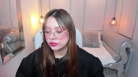 Lanna online show from October 14, 11:44 am