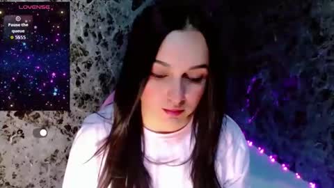 Lanna online show from March 4, 2:45 pm