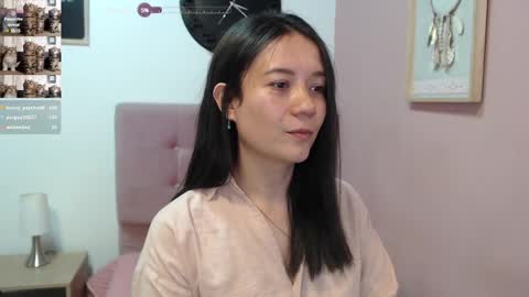 Snapshot of lanna_mills chatting on February 3, 4:31 pm Lanna online show from February 3, 4:31 pm