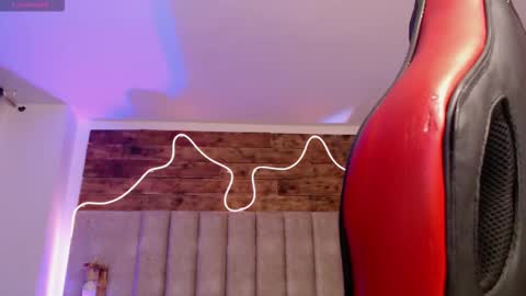 LANNA  online show from January 15, 4:39 am