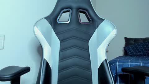 Lanna online show from February 8, 1:43 am