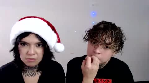 Snapshot of lannie_gonzales chatting on December 13, 8:15 pm LANNIE   online show from December 13, 8:15 pm