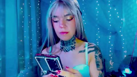 LANNIE   online show from March 9, 1:15 pm