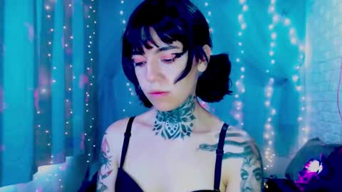 LANNIE   online show from March 10, 2:22 pm