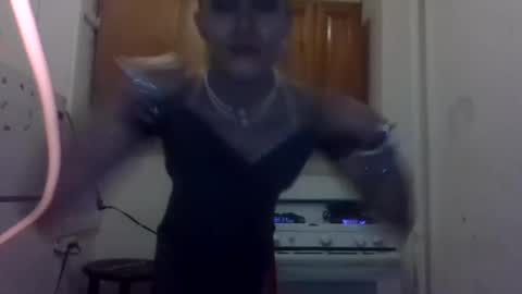 Lapuzzycat201923 online show from December 24, 7:28 am