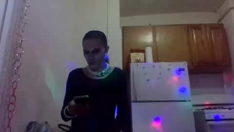 Lapuzzycat201923 online show from January 16, 10:10 am