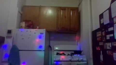 Lapuzzycat201923 online show from February 1, 7:15 am