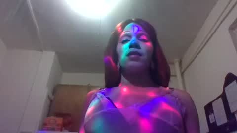 Lapuzzycat201923 online show from February 5, 11:23 am