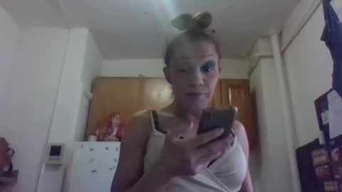 Lapuzzycat201923 online show from February 12, 7:56 pm