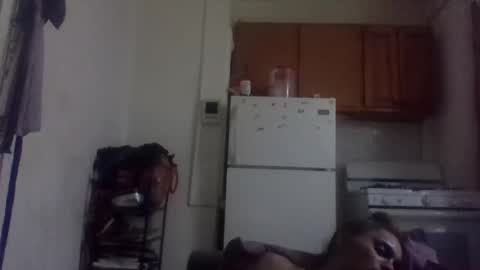 Lapuzzycat201923 online show from March 5, 2:45 pm