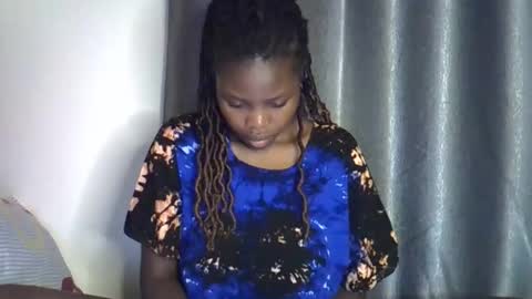 Snapshot of lara5872 chatting on November 7, 3:23 pm lara online show from November 7, 3:23 pm