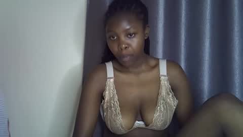 Snapshot of lara5872 chatting on November 26, 9:54 am lara online show from November 26, 9:54 am