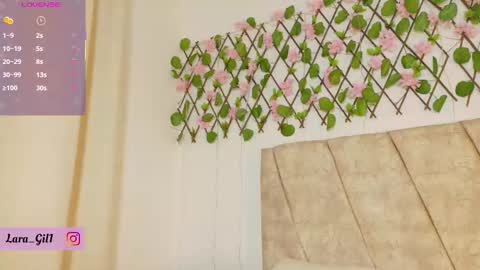 Lara Gill online show from September 17, 1:24 pm