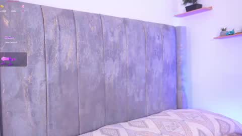 Hello Guys I am Lara Giraldo  WELCOME To my room online show from September 16, 12:55 am