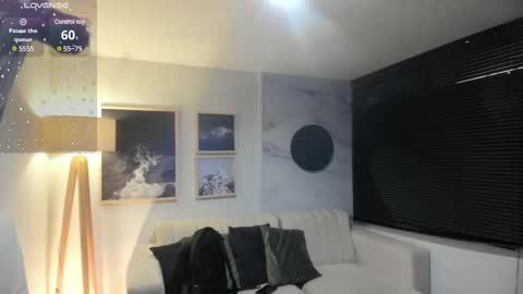 Snapshot of lara_madisson chatting on March 11, 5:49 am Lara Madisson online show from March 11, 5:49 am