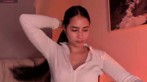 Snapshot of lara_madisson chatting on May 7, 6:30 am Lara Madisson online show from May 7, 6:30 am