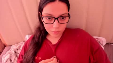 lara online show from October 21, 6:19 pm