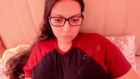 lara online show from October 27, 7:29 pm