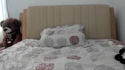 lara online show from November 5, 6:41 pm