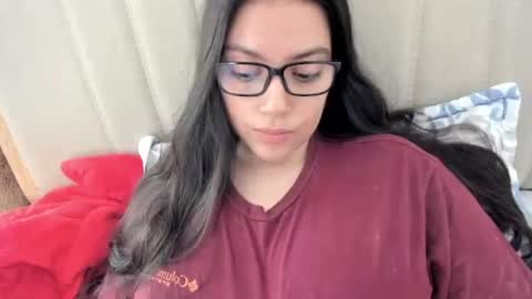 lara online show from April 23, 2:52 pm