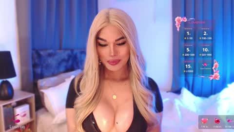 Snapshot of larah_fuchs26 chatting on February 16, 12:41 am Larah will make your day online show from February 16, 12:41 am