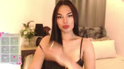 Snapshot of larah_fuchs26 chatting on March 1, 10:31 pm Larah will make your day online show from March 1, 10:31 pm