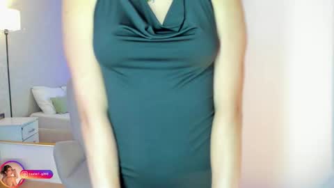 Lara  online show from November 28, 1:25 pm