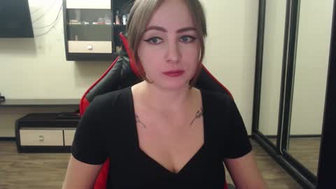 Snapshot of laralianna chatting on February 23, 5:29 pm Laralianna online show from February 23, 5:29 pm