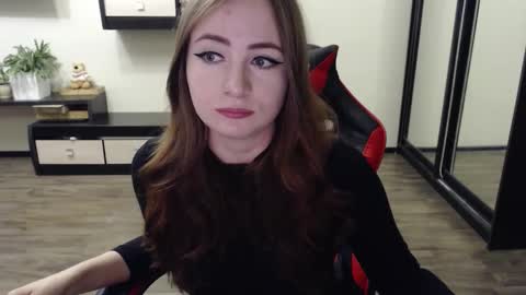 Snapshot of laralianna chatting on September 22, 11:45 am Laralianna online show from September 22, 11:45 am