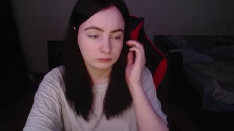 Laralianna online show from February 7, 7:06 pm