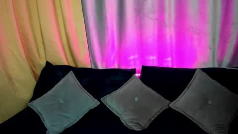 MY NAME IS LILY online show from February 5, 1:15 am