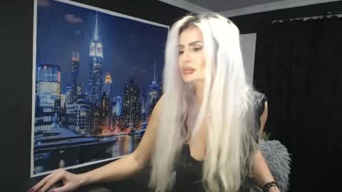 laras_moans online show from December 7, 11:07 am