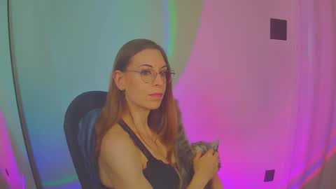 larawintersxxx online show from October 12, 8:41 pm