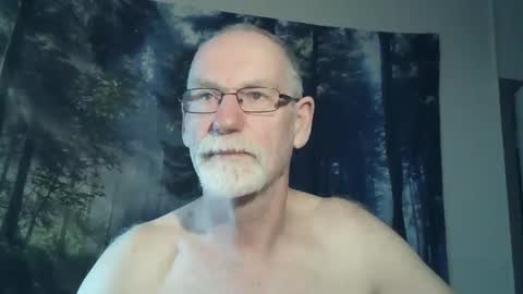 Larbie online show from December 27, 3:37 pm
