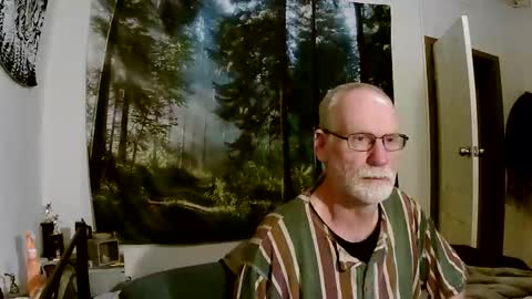 Larbie online show from October 22, 10:37 am