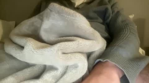 Snapshot of largecockkenny chatting on October 29, 10:55 pm HUNG YUNG STR8 online show from October 29, 10:55 pm