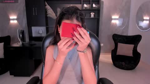 Larisa Smirnov online show from February 21, 4:24 am