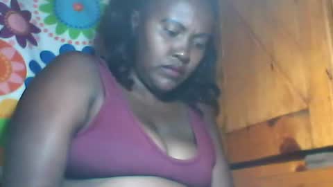 Snapshot of larissa417816 chatting on February 28, 11:11 am Larissa online show from February 28, 11:11 am