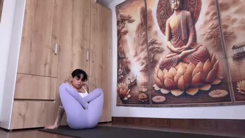 Snapshot of larissa_baker chatting on October 29, 11:34 am isa 3 online show from October 29, 11:34 am