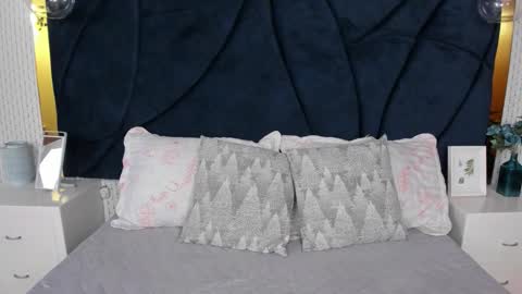 Snapshot of larissaevans chatting on November 12, 3:07 am Valentina online show from November 12, 3:07 am